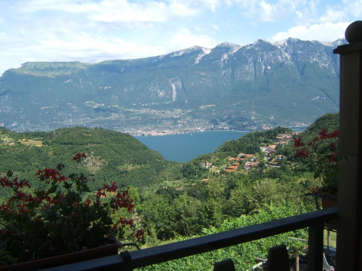 Agriturismo La Zangola Tremosine ภายนอก รูปภาพ