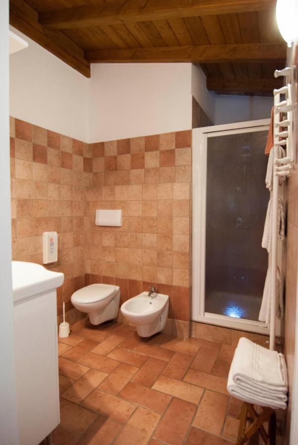 Agriturismo La Zangola Tremosine ภายนอก รูปภาพ