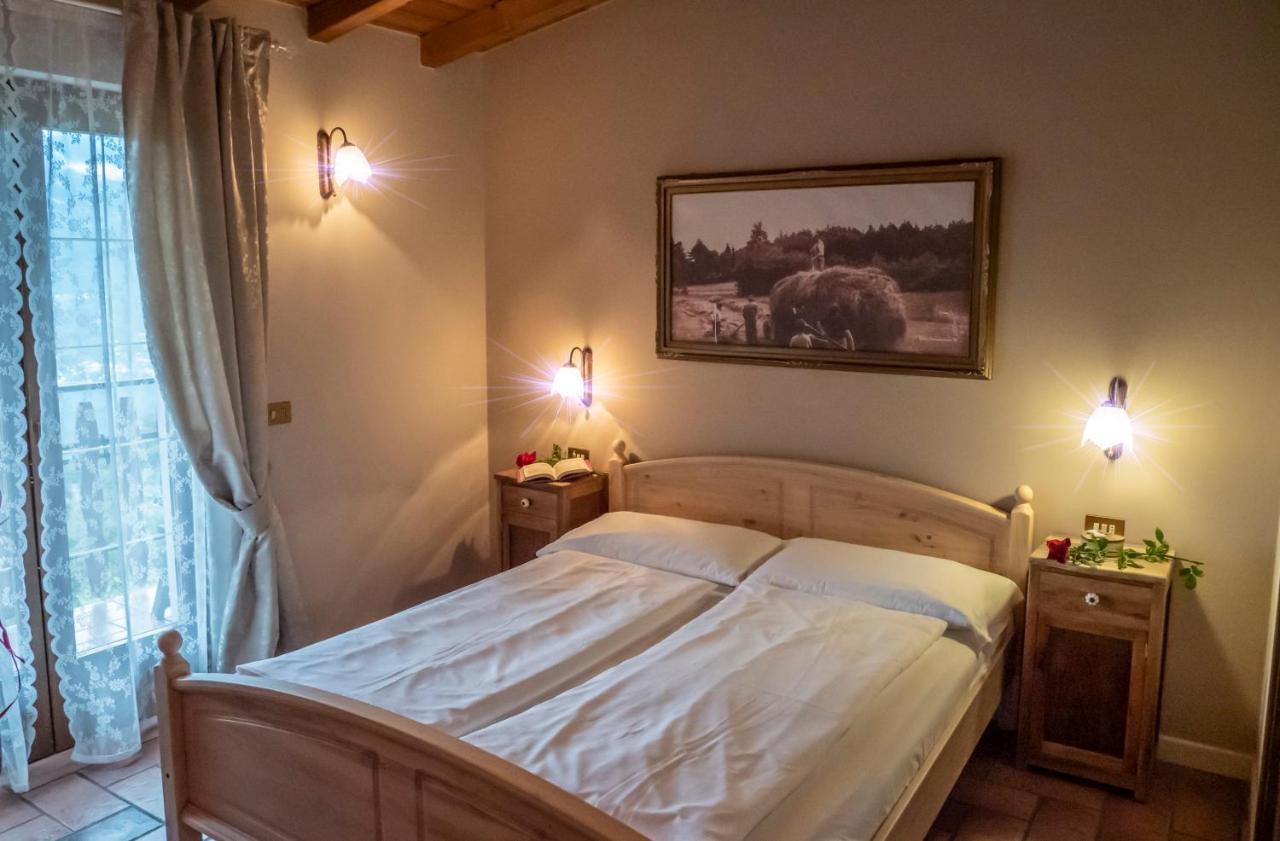 Agriturismo La Zangola Tremosine ภายนอก รูปภาพ