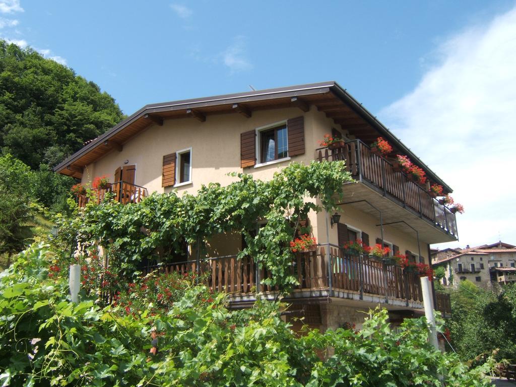 Agriturismo La Zangola Tremosine ภายนอก รูปภาพ