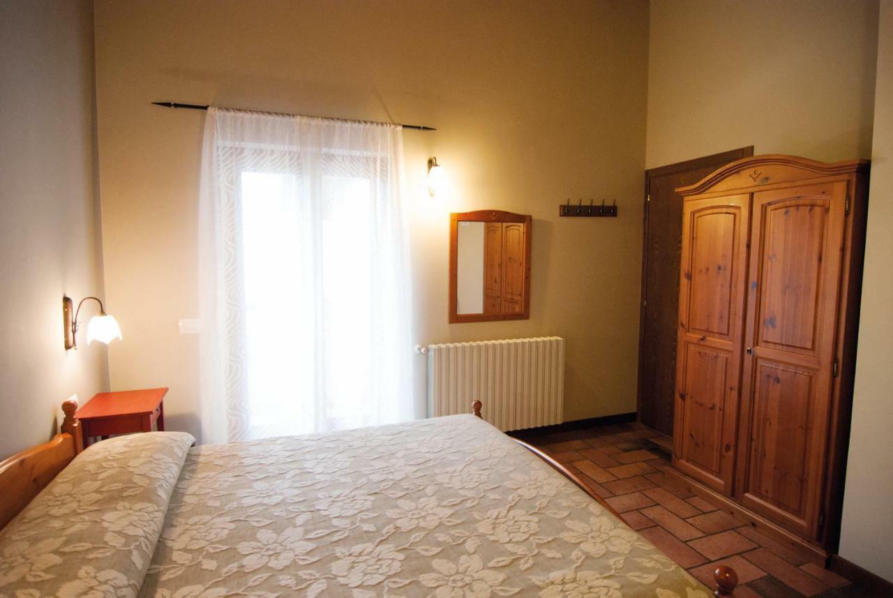Agriturismo La Zangola Tremosine ภายนอก รูปภาพ